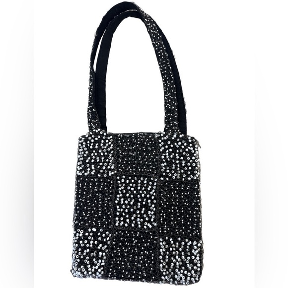 Get Wired Black & White Beaded Wired Shoulder Bag Purse Preowned - Picture 1 of 6